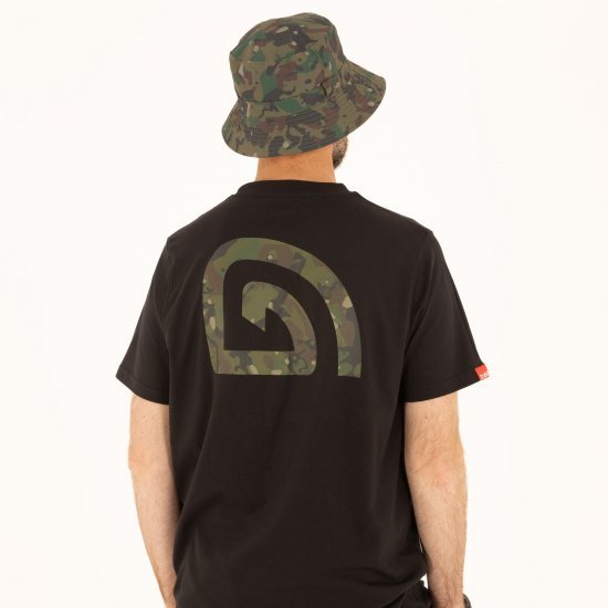 Trakker CR Logo T-Shirt Black Camo - Trakker CR Logo T-Shirt Black Camo